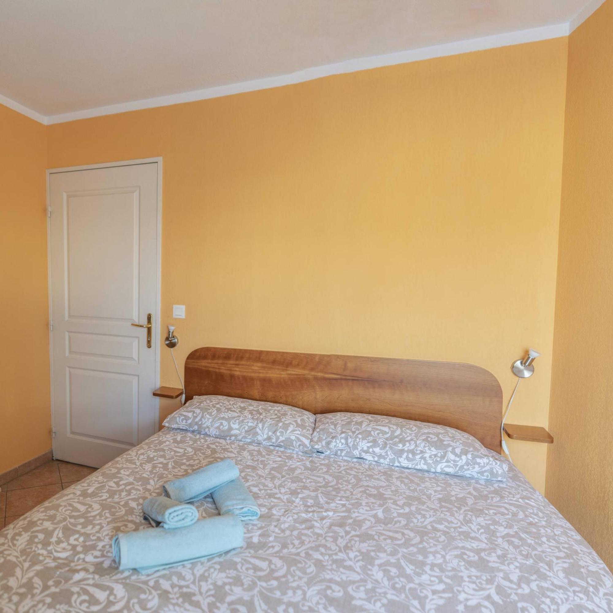 La Petit Maisonette De Manu Cannes Eksteriør bilde
